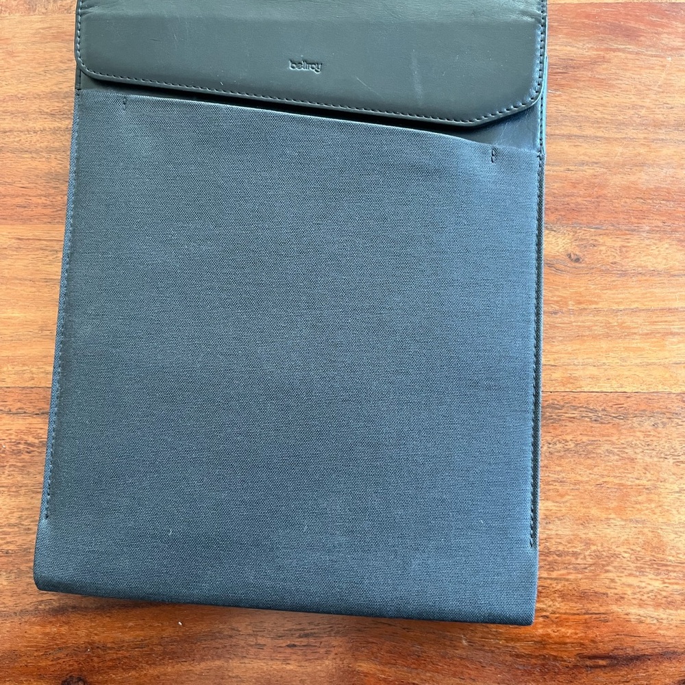 Bellroy iPad Folio